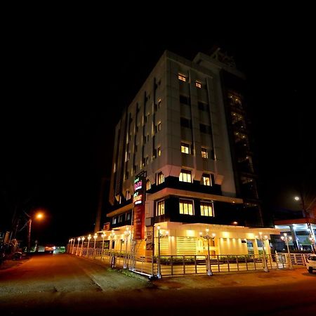 Hotel Kabani International Muvattupuzha Luaran gambar