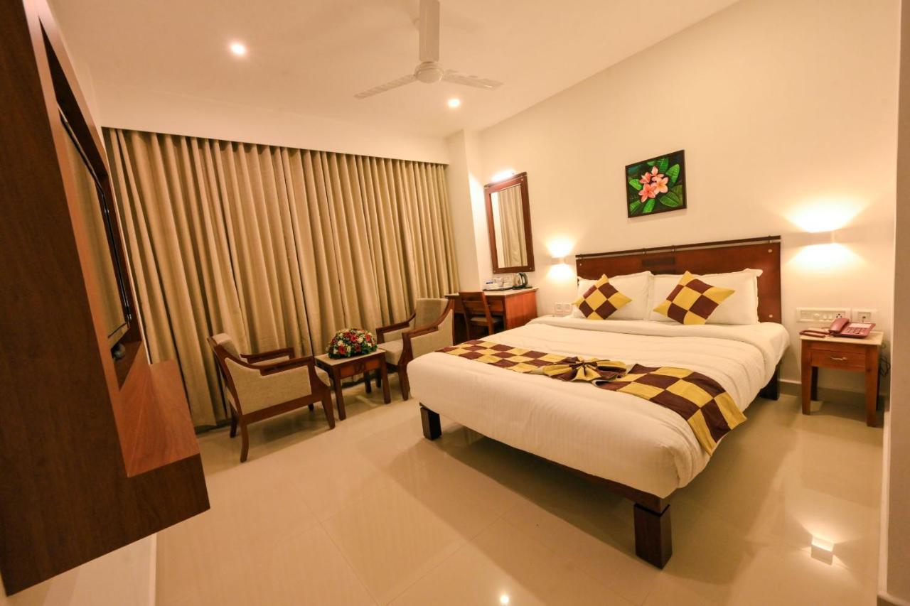 Hotel Kabani International Muvattupuzha Luaran gambar