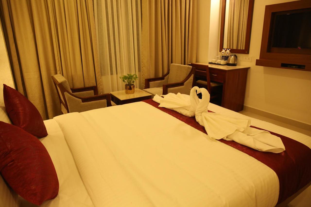 Hotel Kabani International Muvattupuzha Luaran gambar