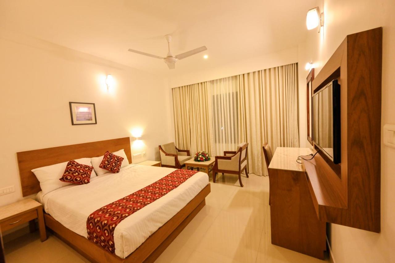 Hotel Kabani International Muvattupuzha Luaran gambar